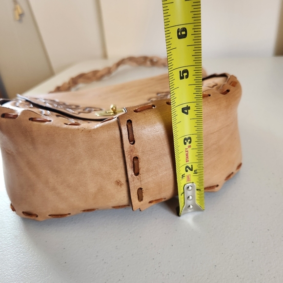 Vintage 1970s Tooled Acorn Leather Shoulder Bag Purse Boho Hippie Festival 70s - Picture 12 of 13